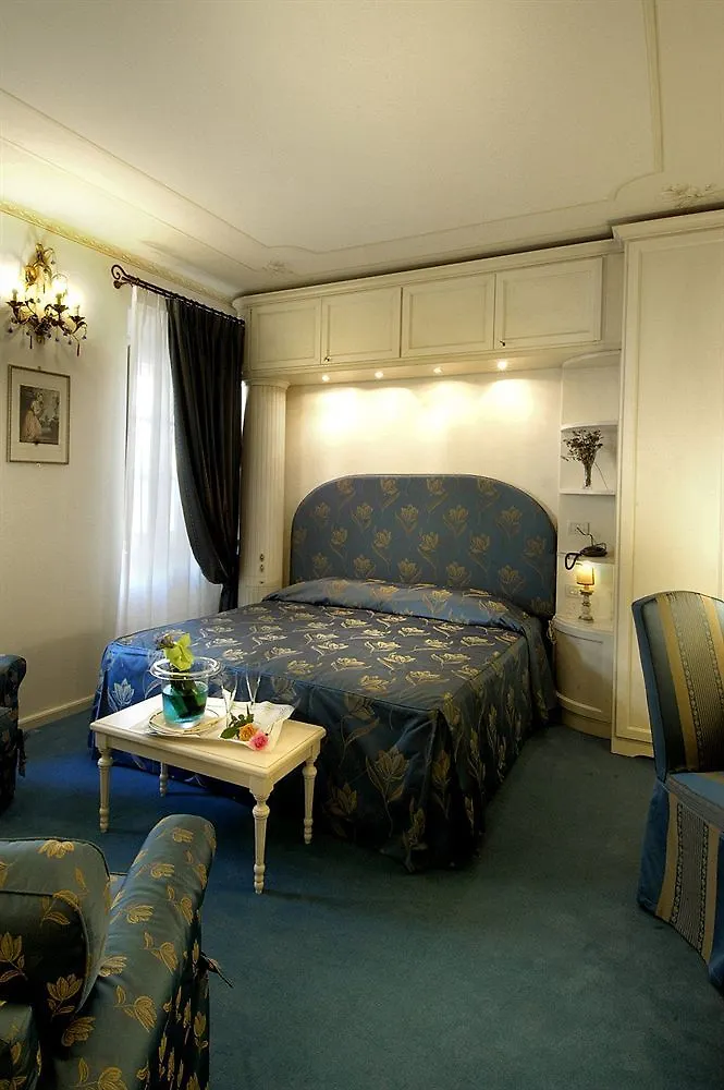 Relais Dei Fiori Dimora D'Epoca Bed & Breakfast Pisa